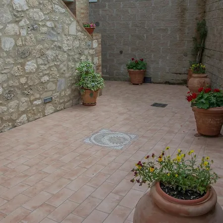 I Due Cipressi